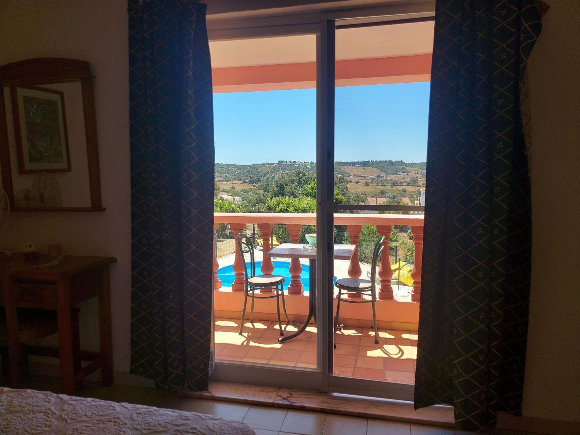 Vivenda Os Silvas Hotell Odiáxere Eksteriør bilde