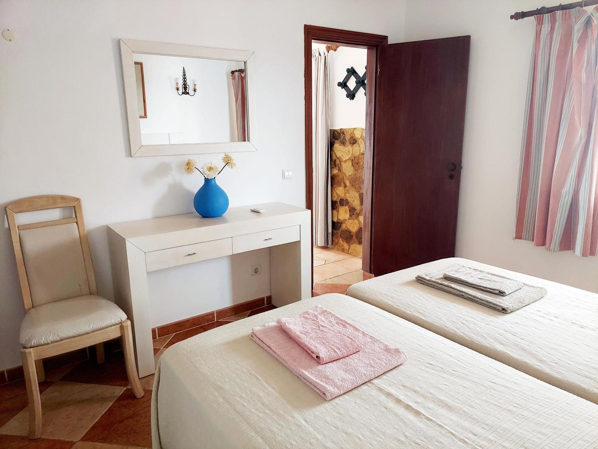 Vivenda Os Silvas Hotell Odiáxere Rom bilde